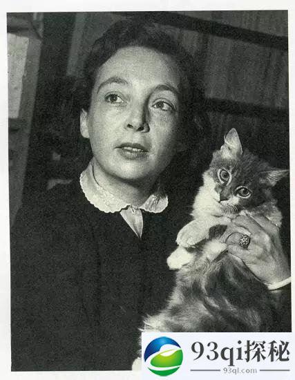 法国著名作家玛格丽特·杜拉斯诞辰