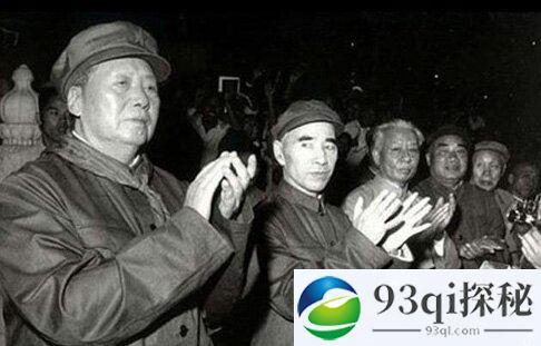 毛泽东9·13前突然回京:早在林彪身边插有耳目?