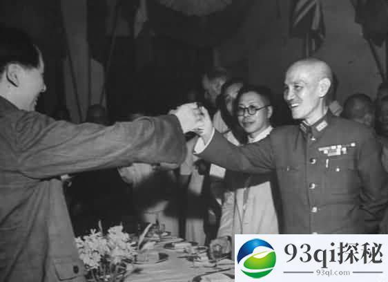 重庆谈判时毛泽东和蒋介石“同居”的一天两夜
