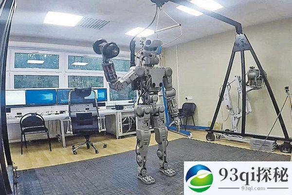 俄“联邦”号飞船将启用首个智能机器人宇航员 能太空行走