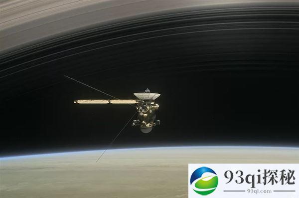 人类历史首次！卡西尼号成功穿越土星光环