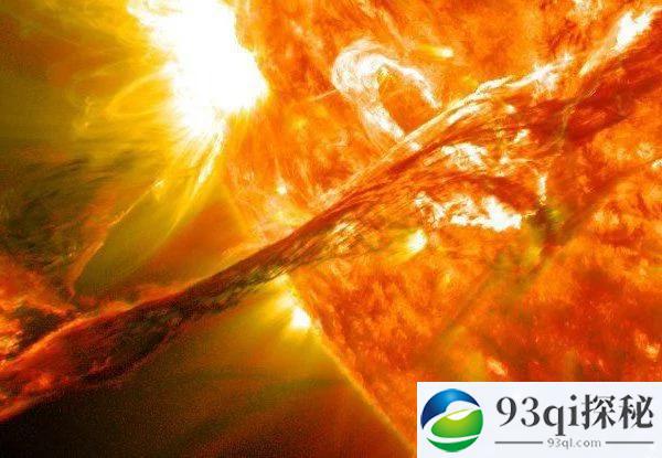 NASA探索太阳 将发射飞船进入日冕