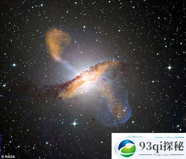 距离半人马座A星系4.2光年处发现了一个巨大黑洞