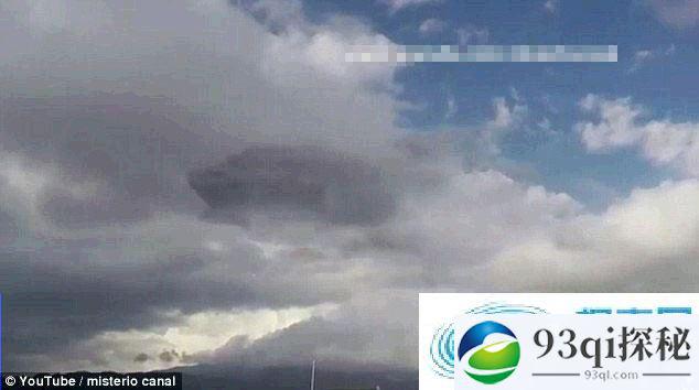 摄影师拍摄到的UFO是云吗？