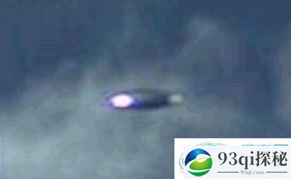医学博士抓拍到UFO照片 是UFO真实存在的明显证据